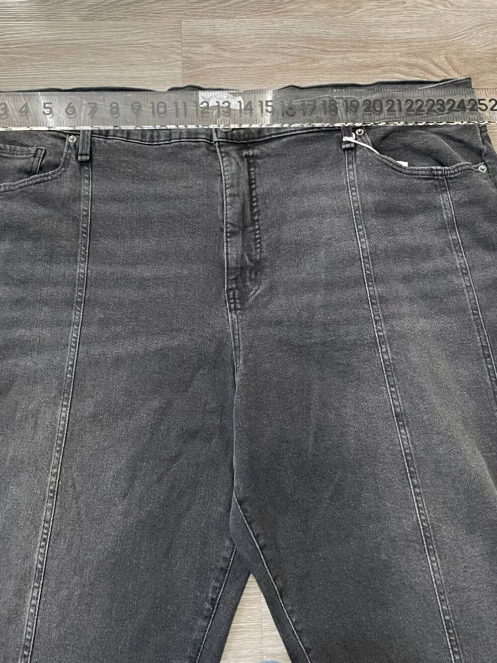 Barrel Leg Jeans 24W - Picture 11 of 14